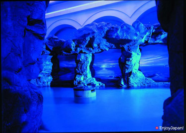 青の洞窟風呂