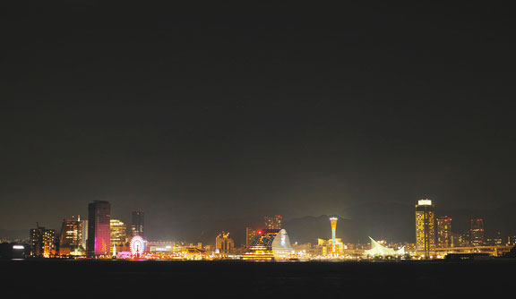 ポートアイランドしおさい公園からの夜景