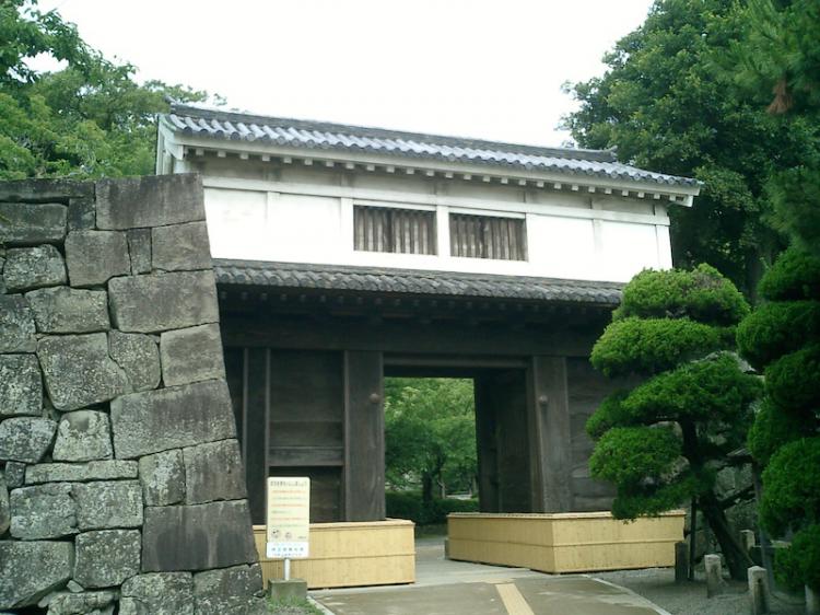 和歌山城の重要文化財 岡口門
